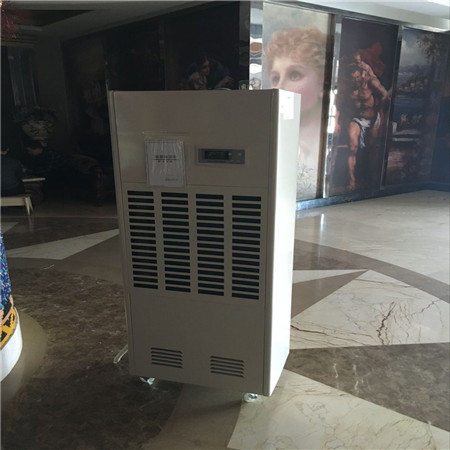 地下室很潮濕怎么辦，地下室除濕機(jī)管用
